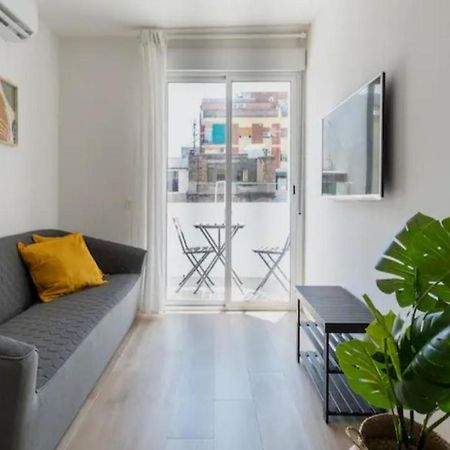 Apartment Close To The Beach Sant Adria de Besos Εξωτερικό φωτογραφία
