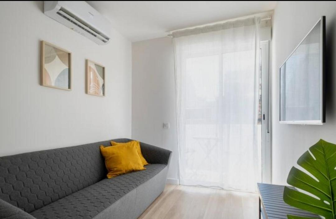 Apartment Close To The Beach Sant Adria de Besos Εξωτερικό φωτογραφία